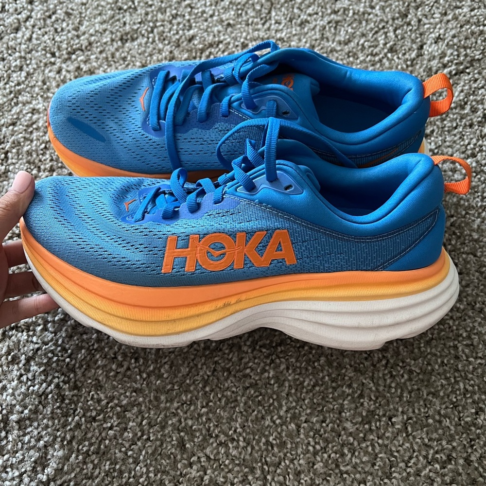 HOKA Bondi8 Sneaker Size 8.5